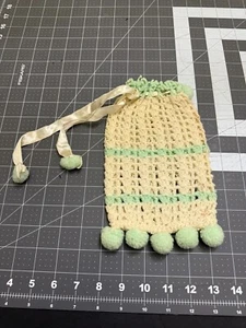 Vintage c. 1940's-50's Childs White and Mint Green Handmade Knit Purse - Picture 1 of 3