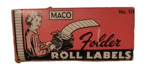 Vintage Maco Box gummierter Ordner Rolle Etiketten Nr. 111 Schreibmaschine bereit Film Requisite B - Bild 1 von 13