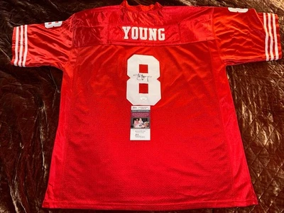 Camiseta de fútbol roja autografiada/firmada Steve Young de San Francisco certificado de autenticidad de la JSA Foto 1 de 4