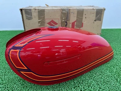 GS400 Red Tank, In Stock, Ready to Ship, Genuine New Suzuki Motorcycle Part,... - Image 1 of 4
