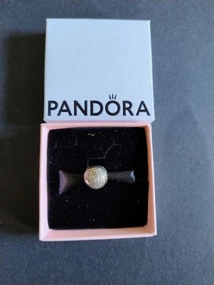 Pandora Disney Mickey Mouse Pavé Clip-Charm - Sterlingsilber - Zirkonia Steine - Bild 1 von 2