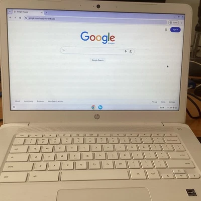 HP Chromebook 14-ca010nr 14", White - Image 1 of 4