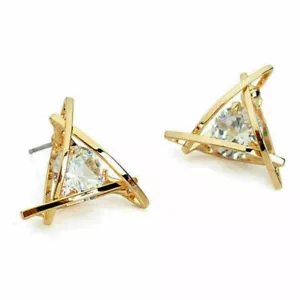 1ct Solitaire Moissanite Beautiful Women's Studs 14k Yellow Gold Plated - Picture 1 of 4