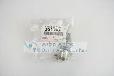 Оригинальный цилиндр замка передней левой двери для Toyota Land Cruiser 91-97 6905260050 от оригинального производителя - Изображение 1 из 2