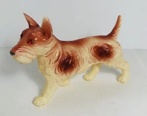 VINTAGE Celluloide WESTIE SCOTTIE DOG STATUINA GIOCATTOLO occhi di strass rossi - Foto 1 di 6