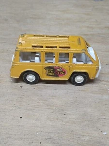 Vintage 1970 Tootsietoy Yellow Buzy Bee Diecast Toy Bus Made In USA Collectible - Picture 1 of 19