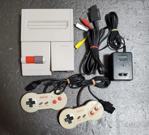 New Famicom Console Full Set Nintendo - Picture 1 of 6