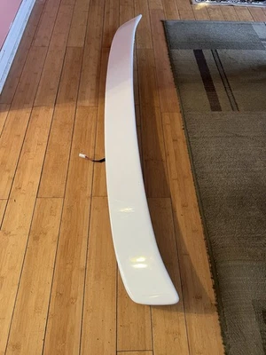 89-97 Mercury Cougar Ford OEM cubierta trasera alerón tapa que incluye tercera luz B Foto 1 de 4