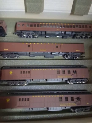 Ho Scale Car Case Model Railroad Pennslvania 16 Trains Set, Italy - Image 1 of 4