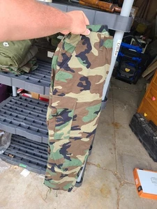 Army Woodland Camo Hose Größe M - Regular - Bild 1 von 2
