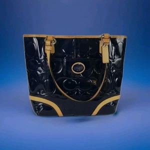Coach Peyton Embossed Black Patent Leather HOBO Handbag F48166 Pre-Owned - Picture 1 of 2
