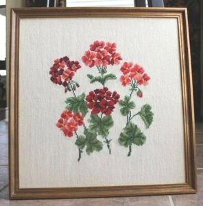 Needlepoint Cross Stitch Red Pink Flowers Pansy Geranium FINISHED 20 X 19 - Picture 1 of 5