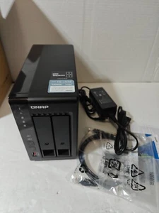 NAS de bureau haute performance QNAP TS-253E-8G-US 2 baies avec Intel Celeron Quad-co - Photo 1/9