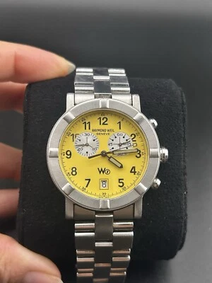 Швейцарские кварцевые мужские наручные часы хронограф Raymond Weil 8000 W1 лаймовый циферблат - Изображение 1 из 4