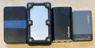 Various Powerbanks Portable Chargers 1040-9000 mAh - Lot of 4 - Image 1 of 4