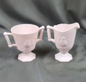 Vintage Pink Milk Glass 1940 Jeannette Glass Baltimore Pear Sugar Bowl & Creamer - Picture 1 of 19