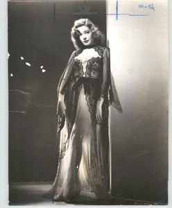 Actriz Jane Greer Retrato "FUERA DEL PASADO" Película 1947 Foto de Prensa - Imagen 1 de 2