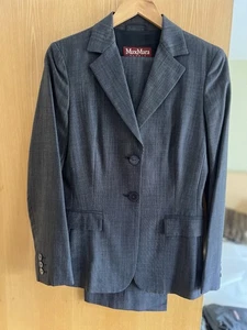 Classic Max Mara Studio Ladies Formal Mavy Wool Trouser Suit In Great Condition - Picture 1 of 3