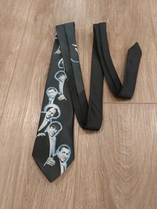 Cravatta Ralph Marilin nera vintage tre tirapiedi - Foto 1 di 4