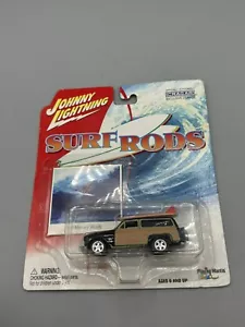 2003 Johnny Lightning Surf Rods 1950 Mercury Woody 1/64 - Picture 1 of 5