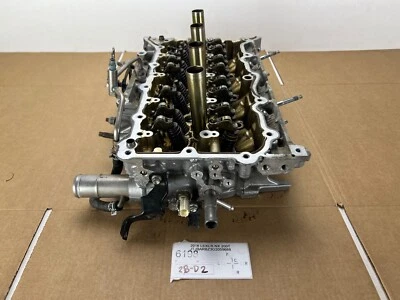Cabezal de válvula motor turbo Lexus NX IS RC 300 200T 2015-2021 2,0 L Foto 1 de 4