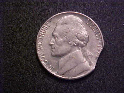 1974-P Clipped Planchet Nickel - Nice ꓤOꓤꓤƎ  Collector Coin! - d7978qdt Cover
