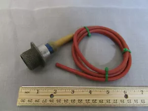 Conector de alto voltaje macho de montaje de panel coaxial de 1 pin con cable rojo - Imagen 1 de 2