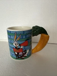 Looney Tunes Kaffeebecher BUGS BUNNY im Regiestuhl 1995 Karottenhengriff Vintage - Bild 1 von 10