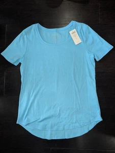 NWT Chico's Size 1 Tee Infinite Aqua Savannah Cotton Shirttail Short Sleeves - Picture 1 of 4