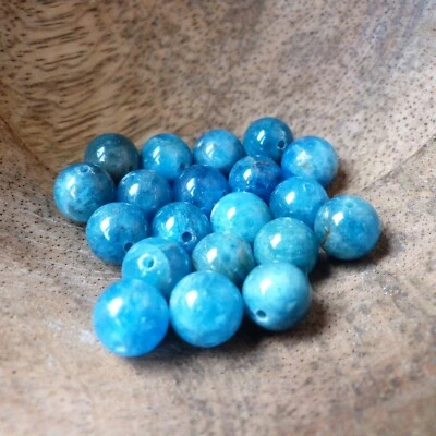Apatite perles rondes de 8 mm . Pierres Naturelles de lithothérapie. - Photo 1/3