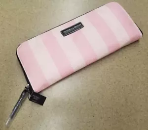 VICTORIA'S SECRET Packable Weekender Bag - Iconic Pink Stripe 696P - Picture 1 of 8