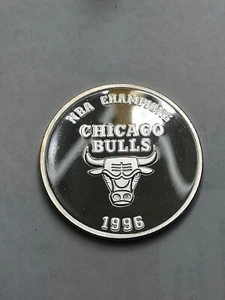 1996 NBA CHAMPIONS CHICAGO BULLS THE HIGHLAND MINT 1 TROY OUNCE SILVER 2247/7500 - Picture 1 of 2