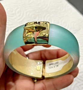 ALEXIS BITTAR aqua Iridescent Lucite GOLD HINGED Bracelet - Picture 1 of 5