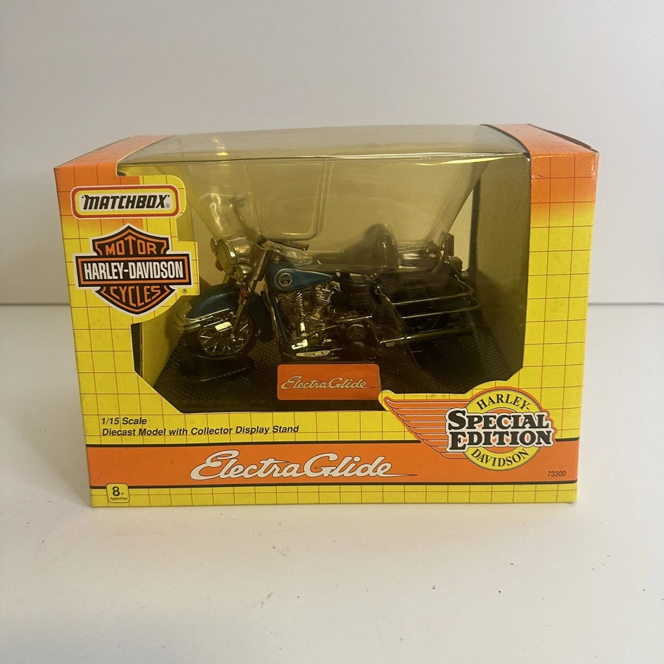 1993 Matchbox Harley Davidson 1968 BLUE FLH ELECTRA GLIDE Motorcycle 1/15 Scale - Image 1 of 4