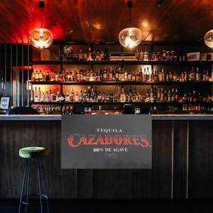 Bacardi Cazadores Tequila Bar Table Runner - Imagen 1 de 1