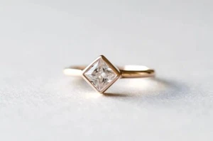 2.00Ct Princess Lab Created Diamond Women Engagement Ring 14k Yellow Gold Plated - Picture 1 of 7