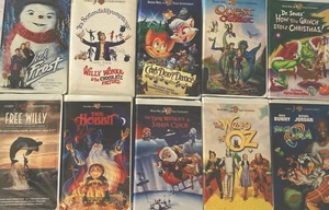10 WB VHS Tapes Space Jam,Free Willy,Hobbit,Quest For Camelot,Etc - Picture 1 of 4