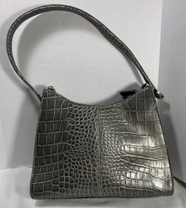 Mini borsa Liz Claiborne in ecopelle goffrata con cinturino in pelle - Foto 1 di 10