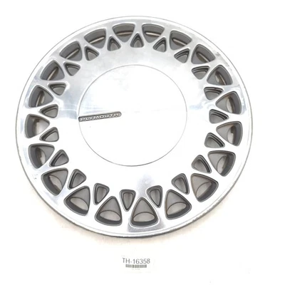 Tapacubos cubierta rueda plata 4472012 fabricante de equipos originales Plymouth Voyager 1991-1993 vintage 14" Foto 1 de 4