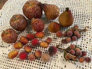VINTAGE Lote De 24 Surtido Con Cuentas Azúcar Esmerilado Imitación Fruta Tamaños Surtidos - Imagen 1 de 17