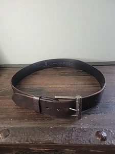 Levi's Belt Size 34/36 Brown Genuine Leather Casual - Men's Women's - Picture 1 of 7