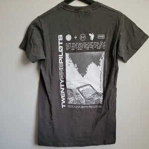 Twenty One Pilots Dead Car T Shirt Size Small Concert Shirt Double Sided - Picture 1 of 8