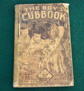 VINTAGE 1930 BOY SCOUT - CUB SCOUT WOLF RANK CUBBOOK - FIRST EDITION - Picture 1 of 5