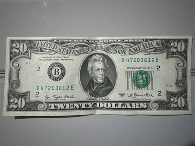 1977 $20 Dollar Federal Reserve Star Note Very Mint Condition - Image 1 of 2