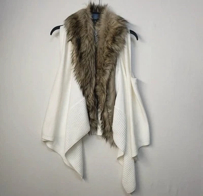Michael Kors Mujer’s Chaleco Blanco Con Cuello Imitación Piel Talla Pequeña Mujer’s Cardigan Foto 1 de 4