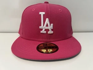New Era LA Dodgers Los Dod Beetroo 59fifty Fifted Mütze pink/weiß Gr. 7 1/4 - Bild 1 von 5