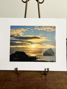 Pacific City Oregon Sonnenuntergang mattiert 8x10 Foto Heuhaufen Felsen PNW Küste Kunst signiert - Bild 1 von 3