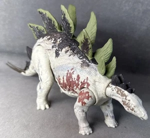 Jurassic World: Gigantic Dino Trackers - Stegosauro, figura di dinosauro - Foto 1 di 13