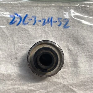 FABRICANTE DE EQUIPOS ORIGINALES YAMAHA YZ250F YZ450F WR250F 2010-2024 CABEZAL DE SELLO AMORTIGUADOR TRASERO - Imagen 1 de 4