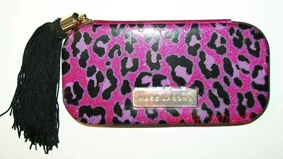 Bolso de Maquillaje MARC JACOBS Rosa Brillo Negro Estampado de Leopardo/Estuche de Cosméticos con Cremallera Foto 1 de 4